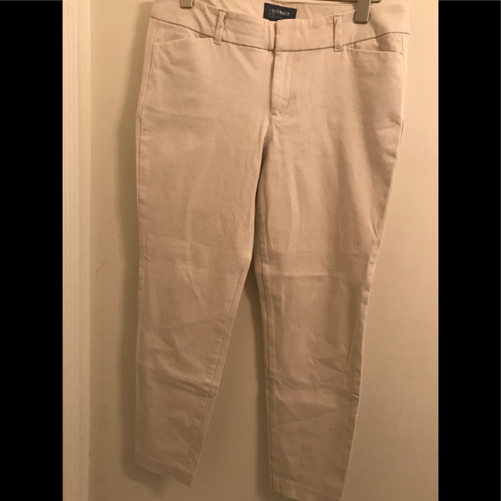 NWOT Old Navy Ankle length Pixie Pants